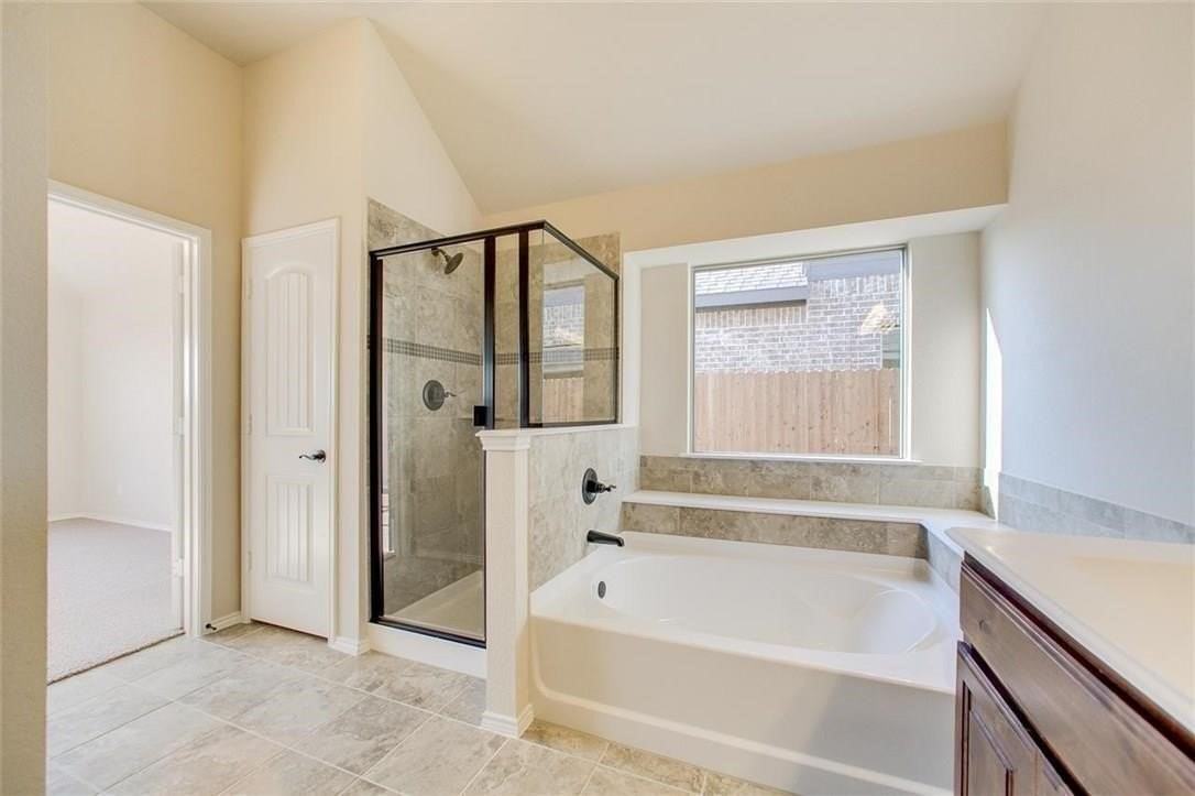 231 Frontier Dr - Photo 3 of 21
