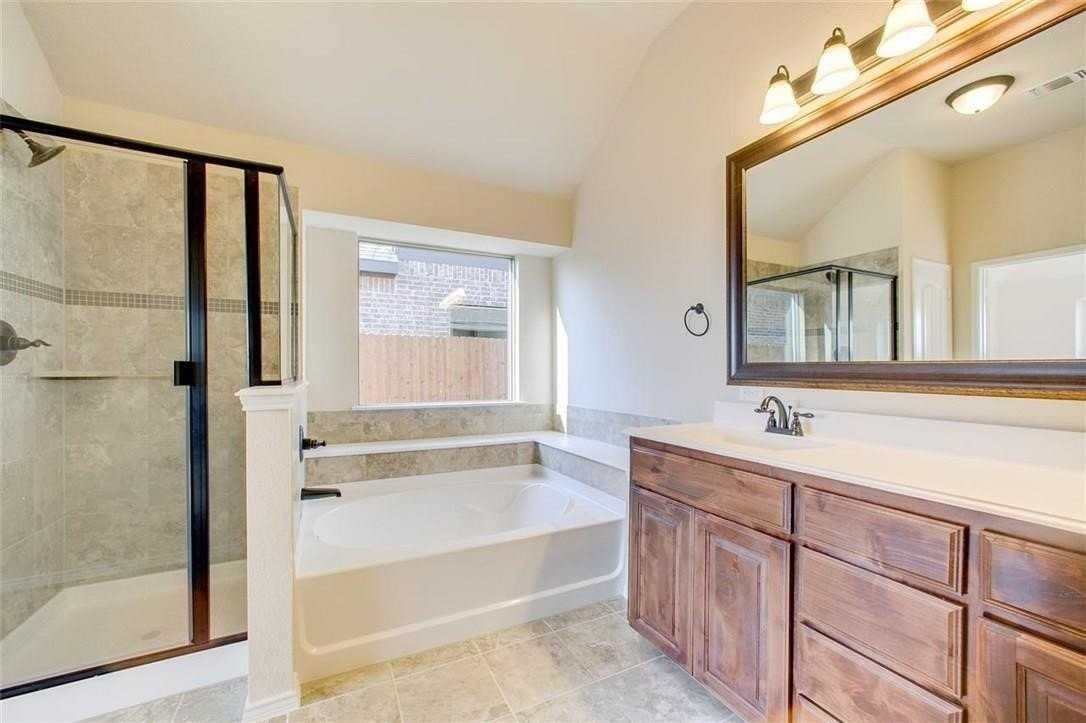 231 Frontier Dr - Photo 4 of 21