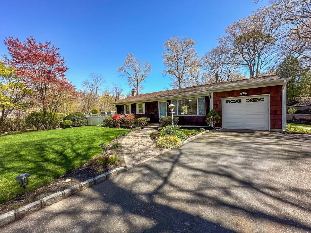 126 Overhill Rd - Photo 2 of 22