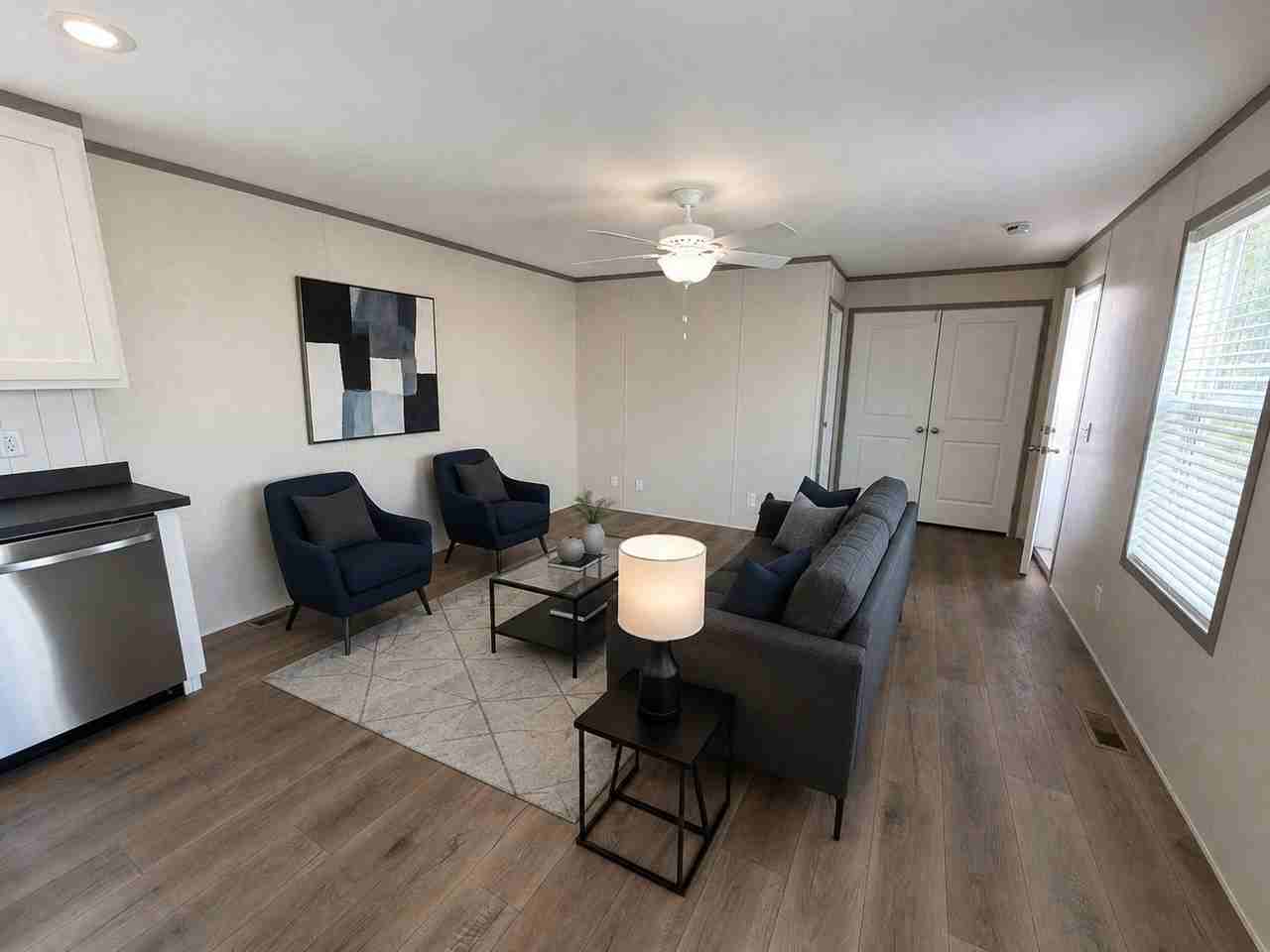 25156 Nuway Ave #118 - Photo 4 of 13