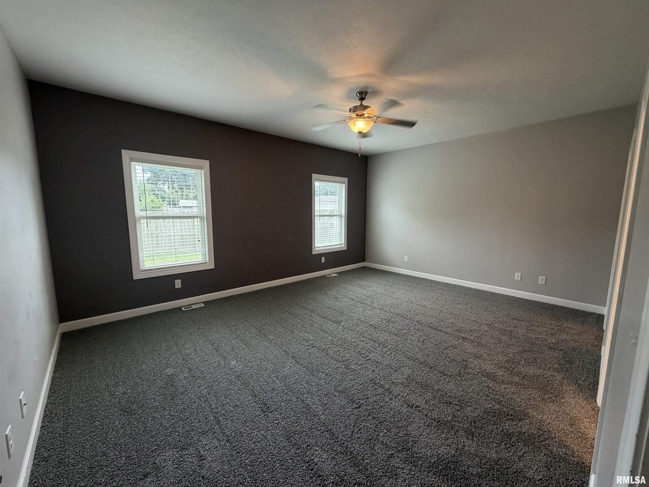 4504 Thompson Rd - Photo 5 of 15