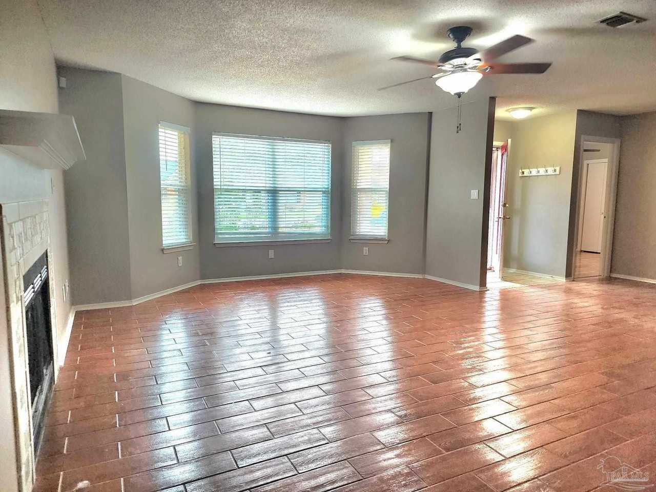 3314 Marion Oaks Way - Photo 4 of 22