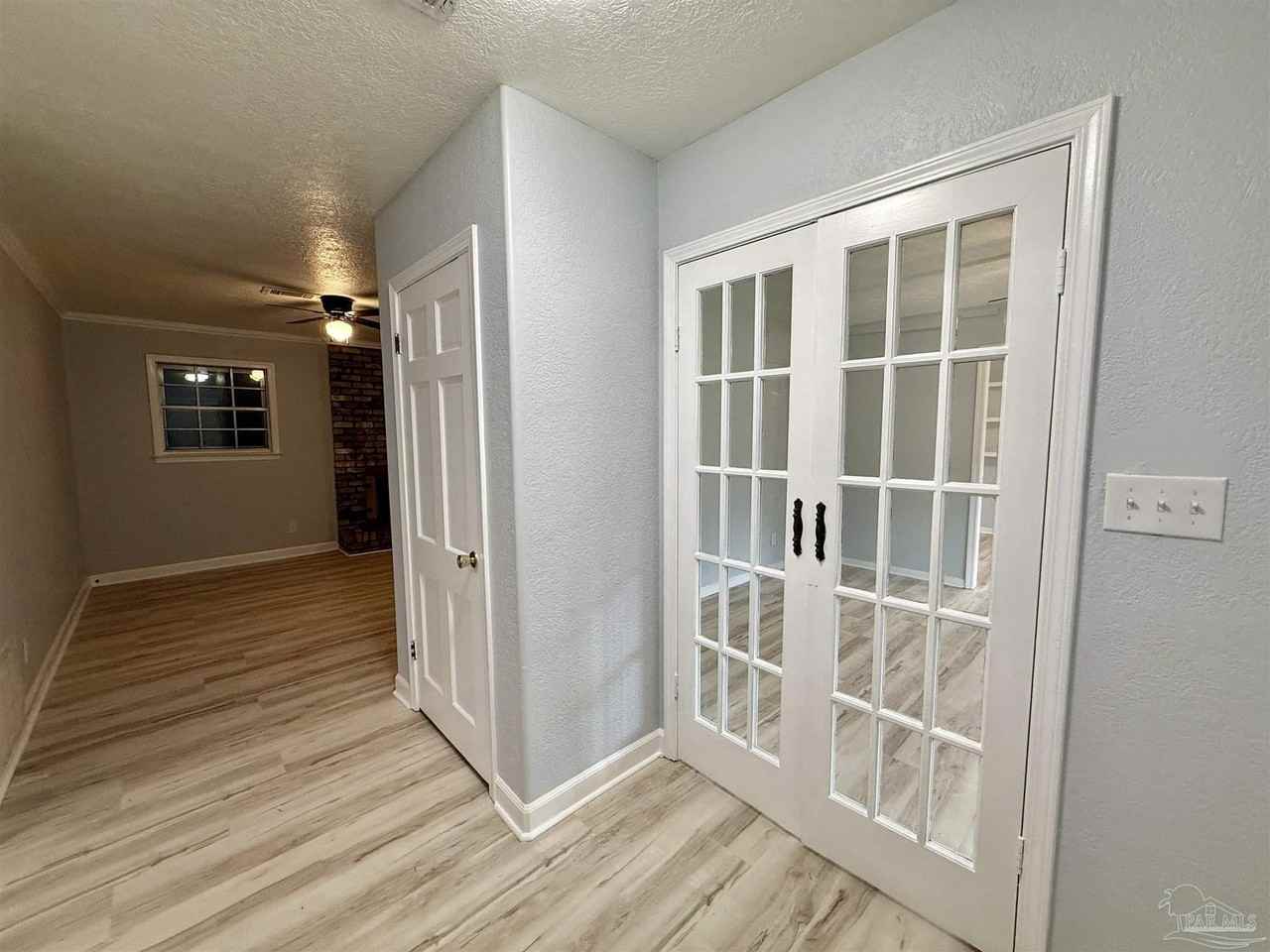 9681 Pinecone Dr - Photo 2 of 17