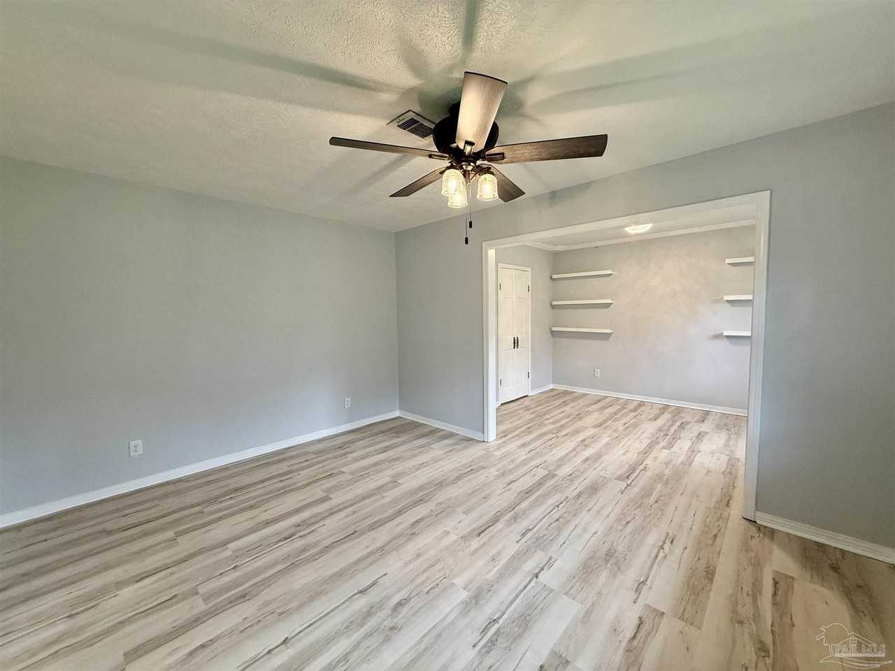9681 Pinecone Dr - Photo 3 of 17