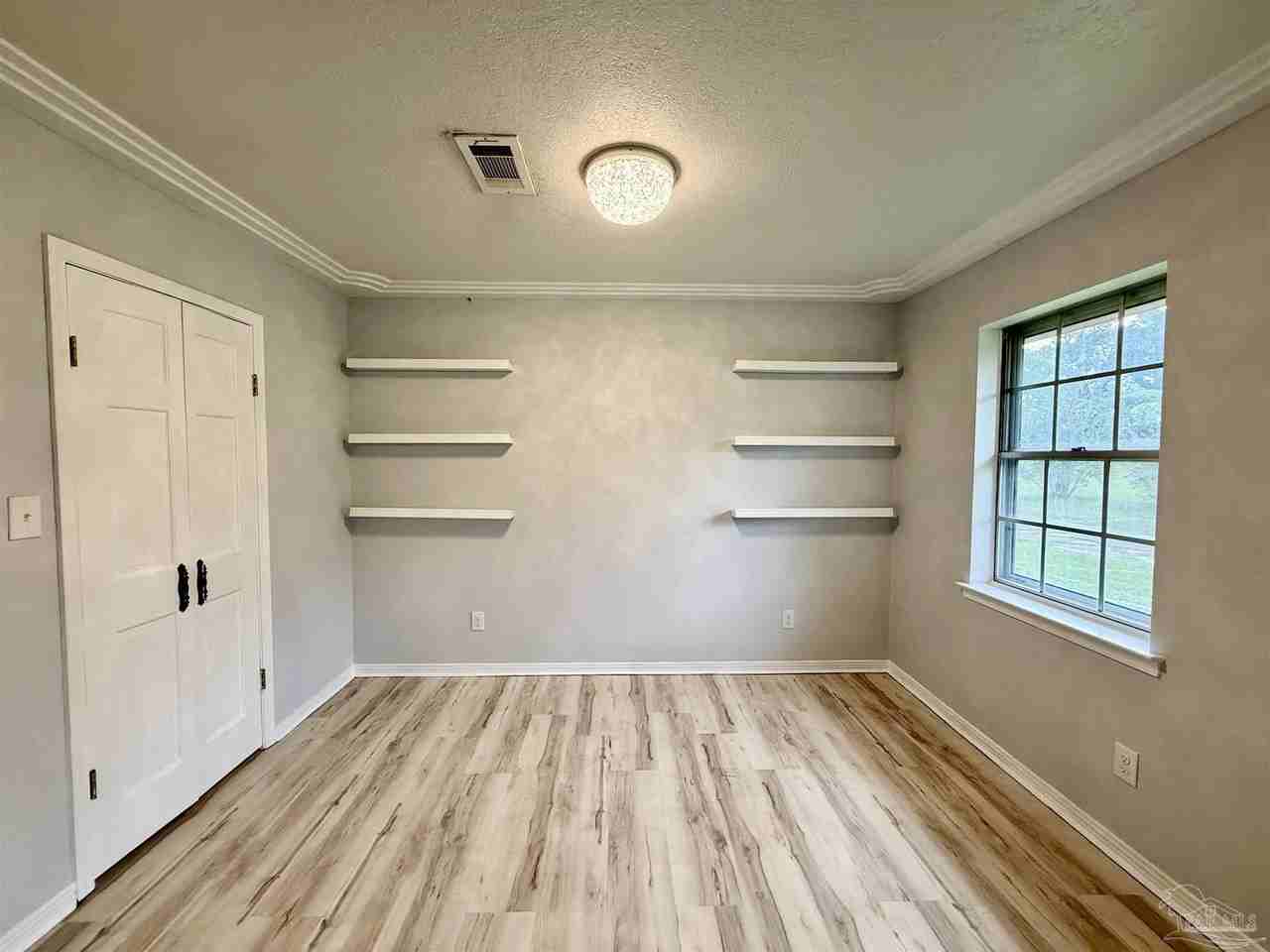 9681 Pinecone Dr - Photo 4 of 17