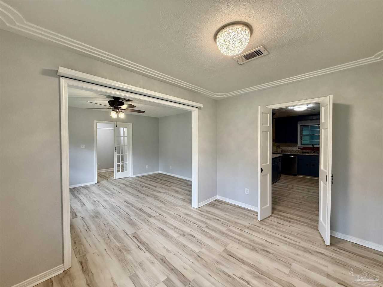 9681 Pinecone Dr - Photo 5 of 17