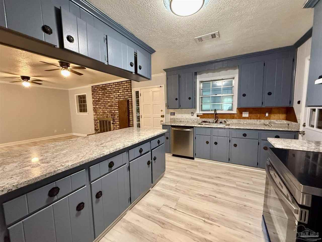 9681 Pinecone Dr - Photo 7 of 17