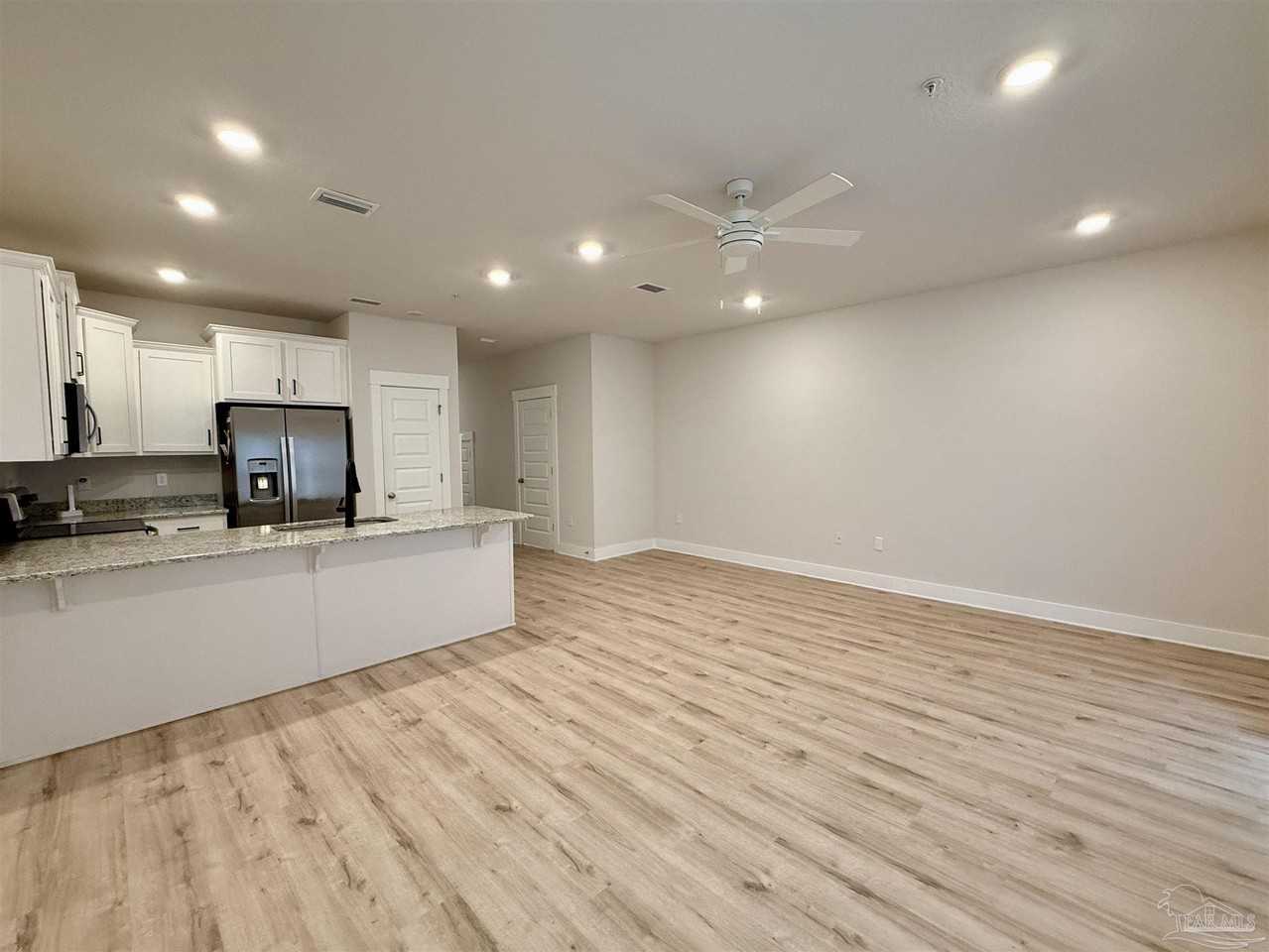 1471 Iroquois Ct - Photo 6 of 19