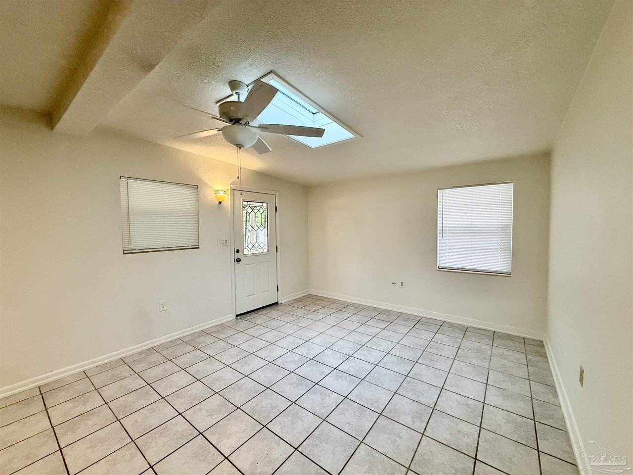 3 Driftwood Ave - Photo 4 of 38