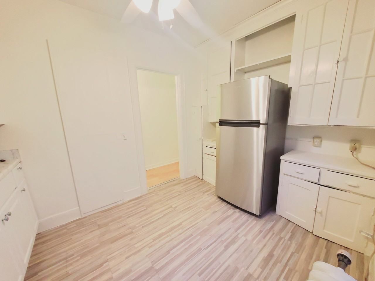 639 Summer St #Q - Photo 2 of 7
