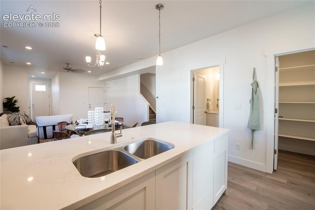 1546 Sparton Grv - Photo 3 of 28