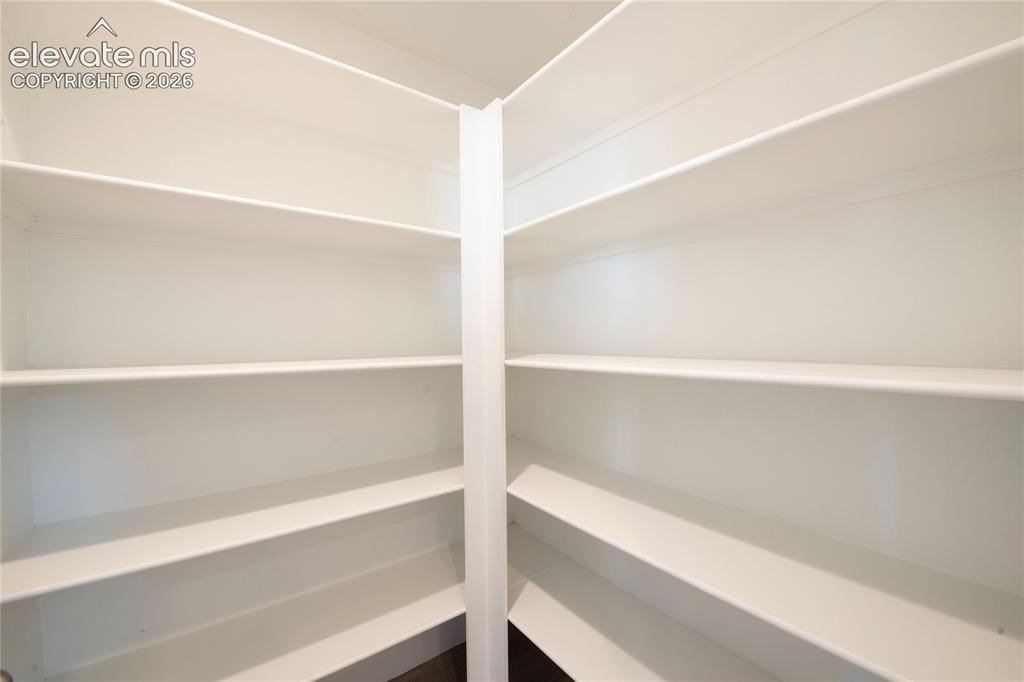 1546 Sparton Grv - Photo 5 of 28