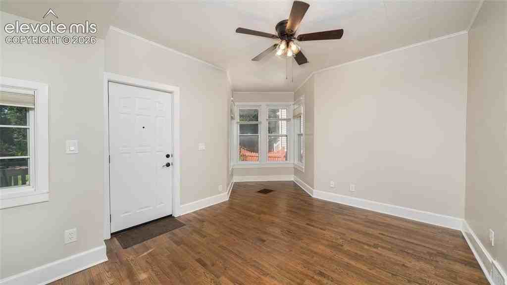 520 W Pikes Peak Ave - Photo 5 of 19
