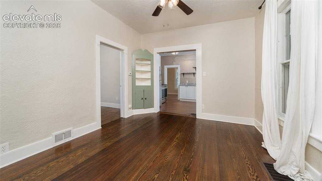 520 W Pikes Peak Ave - Photo 7 of 19