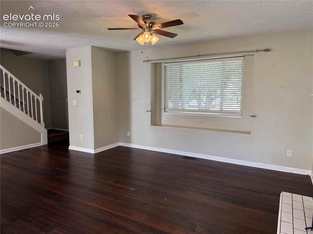 2115 Golden Barrel Ct - Photo 6 of 36