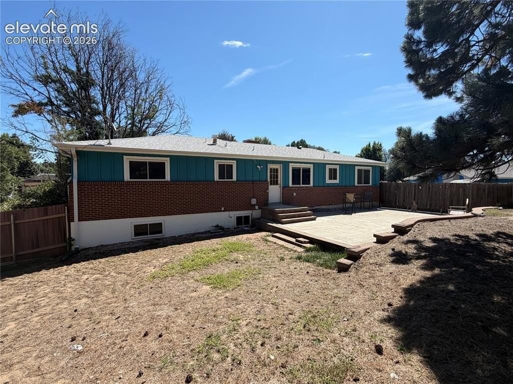 2802 Flintridge Dr - Photo 4 of 14