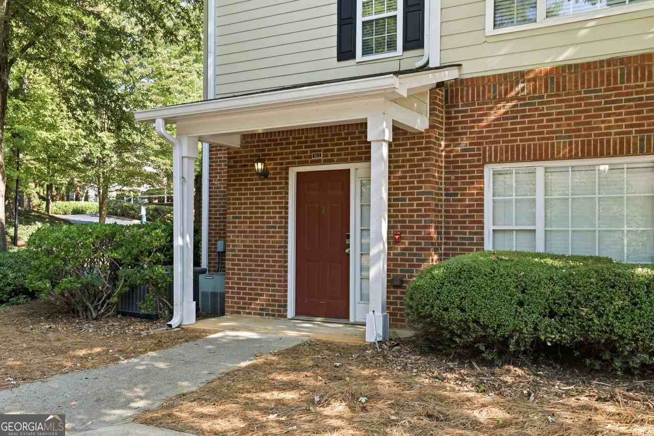 512 Spring Heights Ln Se - Photo 3 of 38
