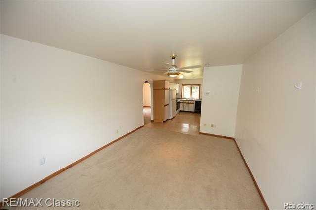 280 Hutton St - Photo 4 of 12