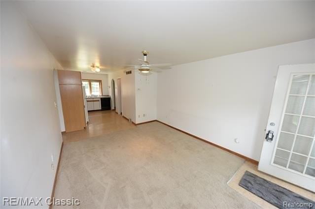 280 Hutton St - Photo 5 of 12
