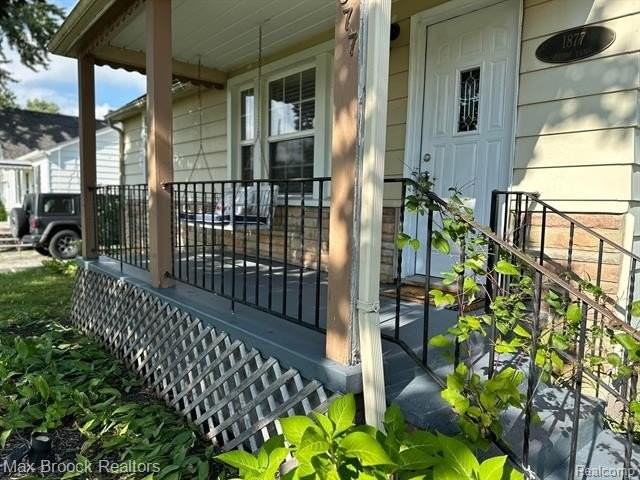 1877 Maddy Ln - Photo 2 of 14