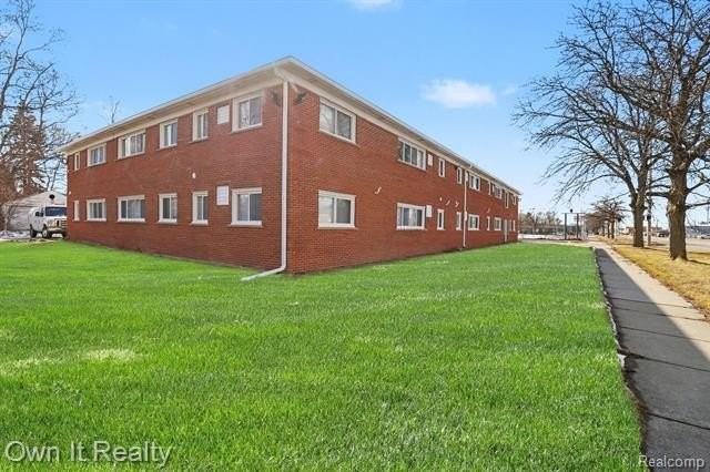13031 UNIT #14 Joy Road - Photo 3 of 37