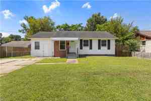 featured image of 901 Duce St