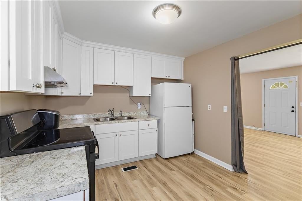 901 Duce St - Photo 5 of 10