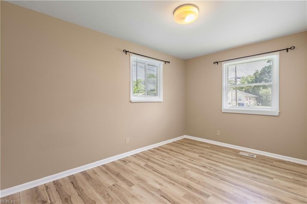 901 Duce St - Photo 7 of 10