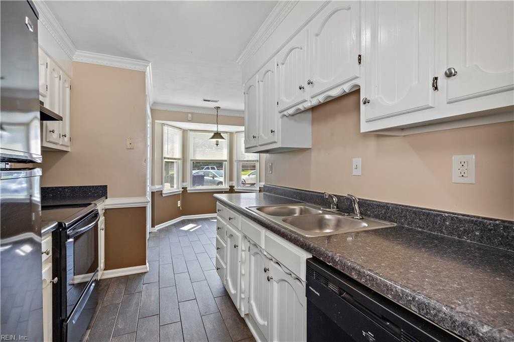 5795 Rivermill Cir - Photo 7 of 9
