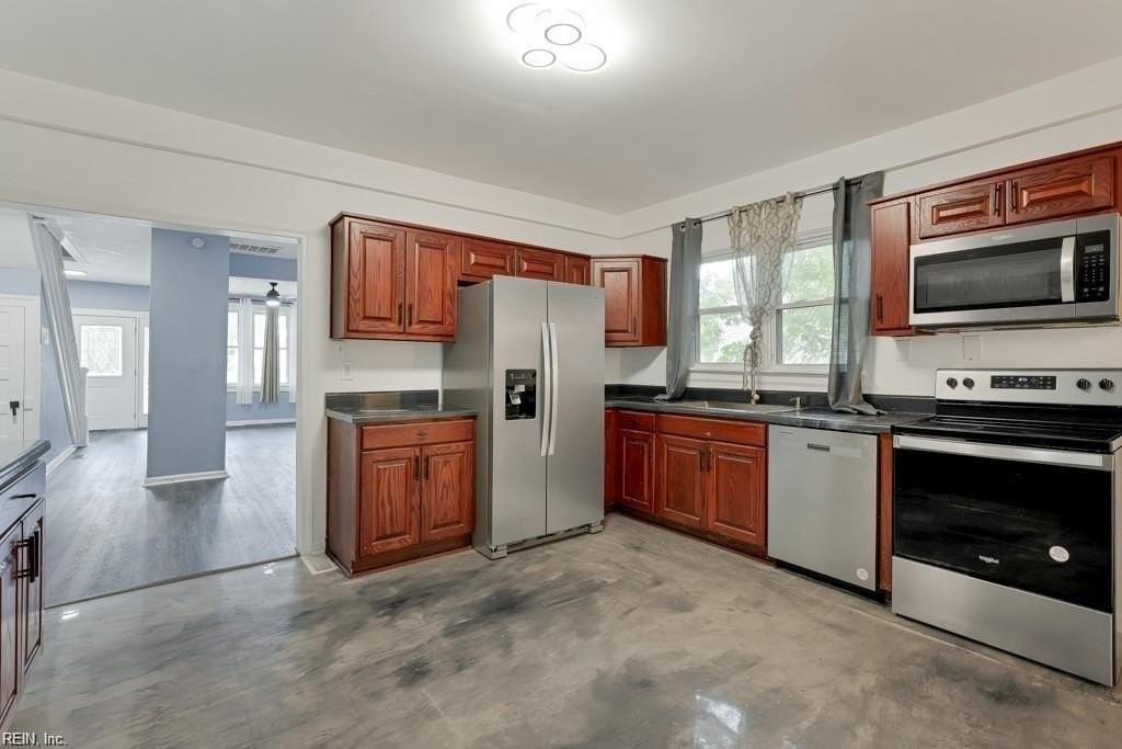 1001 Denhart St - Photo 7 of 19