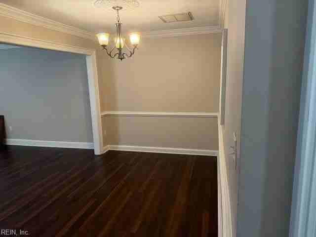 1869 Volvo Pkwy - Photo 3 of 12