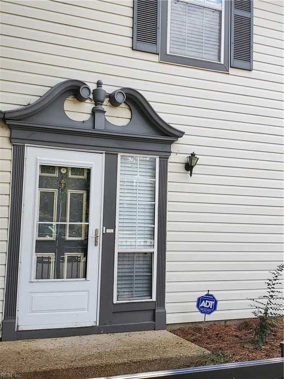 200 Ferdinand Cir - Photo 5 of 21