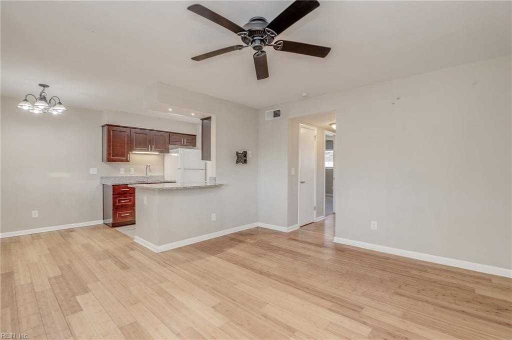 1226 Little Bay Ave #8 - Photo 6 of 20