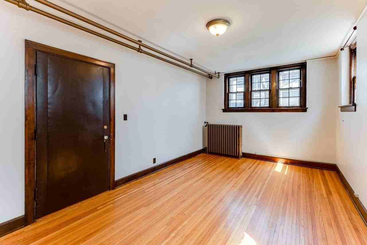 3406 Harriet Ave #5 - Photo 3 of 31