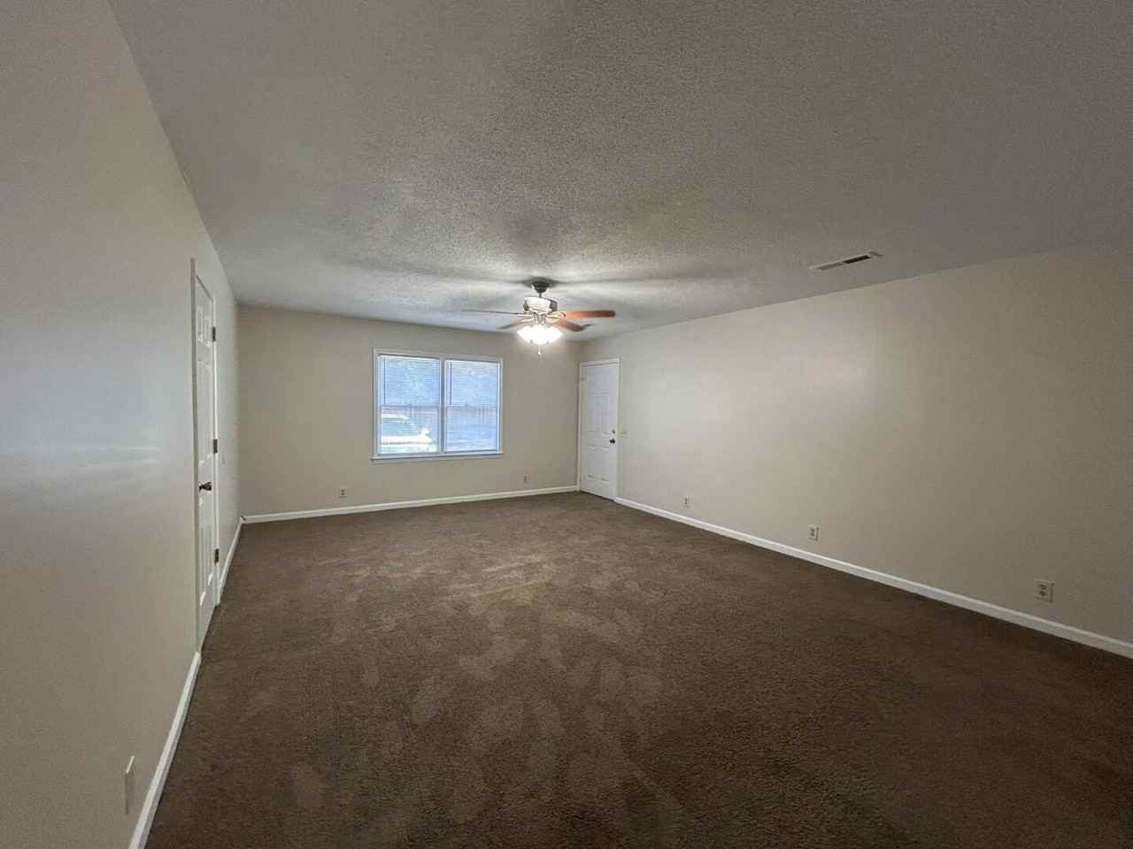 166 Gertrude Dr - Photo 4 of 16