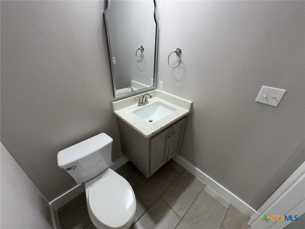 5001 White Rose Dr - Photo 6 of 17