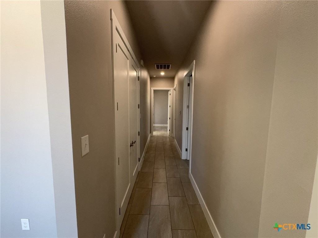 5001 White Rose Dr - Photo 7 of 17