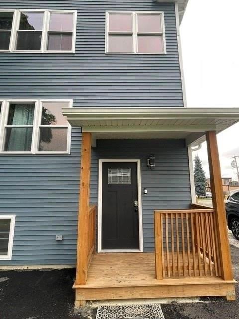 13 Colton Dr #2 - Photo 2 of 21