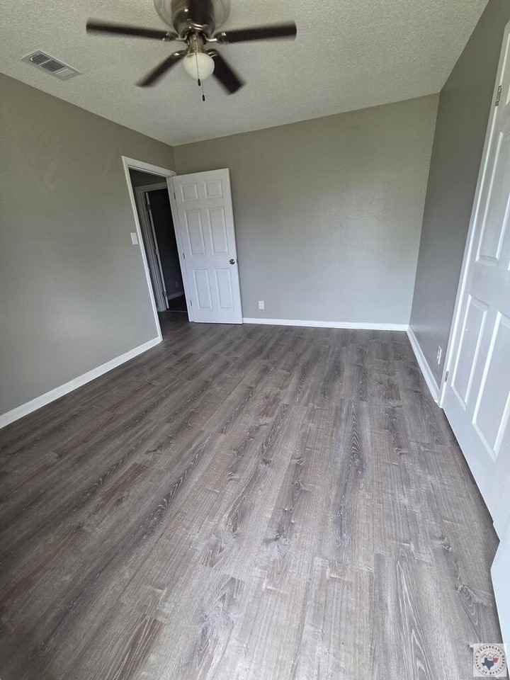 3001 Jefferson Ave - Photo 3 of 12