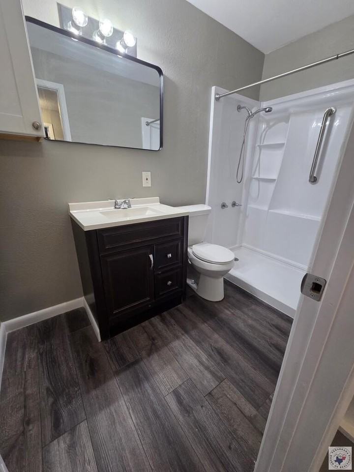 3001 Jefferson Ave - Photo 6 of 12