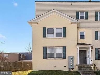1275 Meigs Pl Ne #3 - Photo 2 of 29