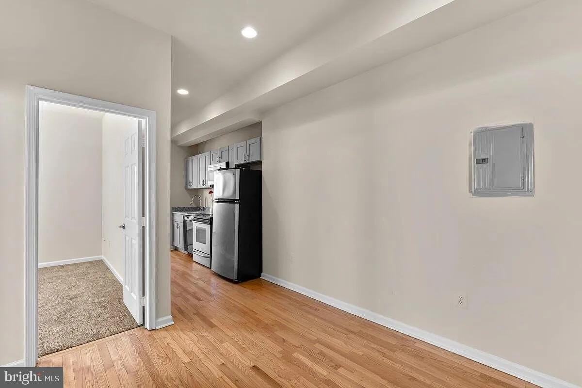 1275 Meigs Pl Ne #3 - Photo 6 of 29