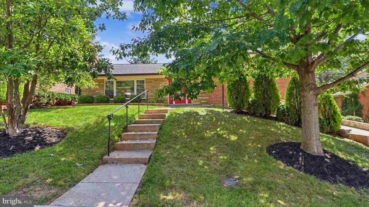 1905 Tulip St Nw - Photo 2 of 50