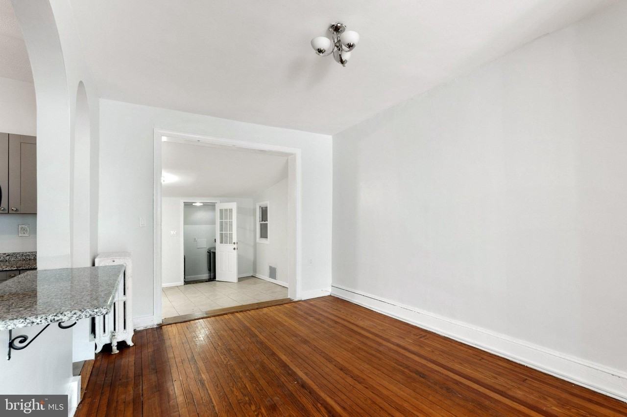 621 Kenyon St Nw - Photo 7 of 25