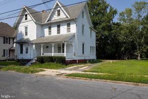 featured image of 321 N Pine St