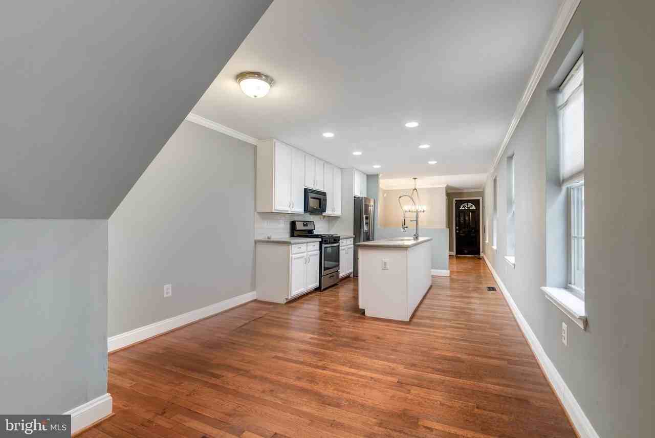 130 N Collington Ave - Photo 7 of 24