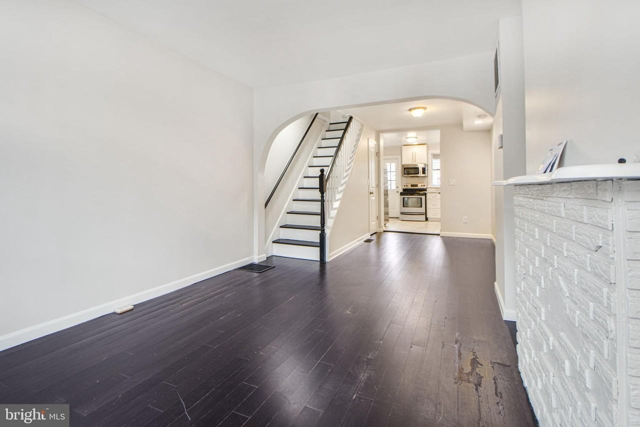 1165 Cleveland St - Photo 3 of 24