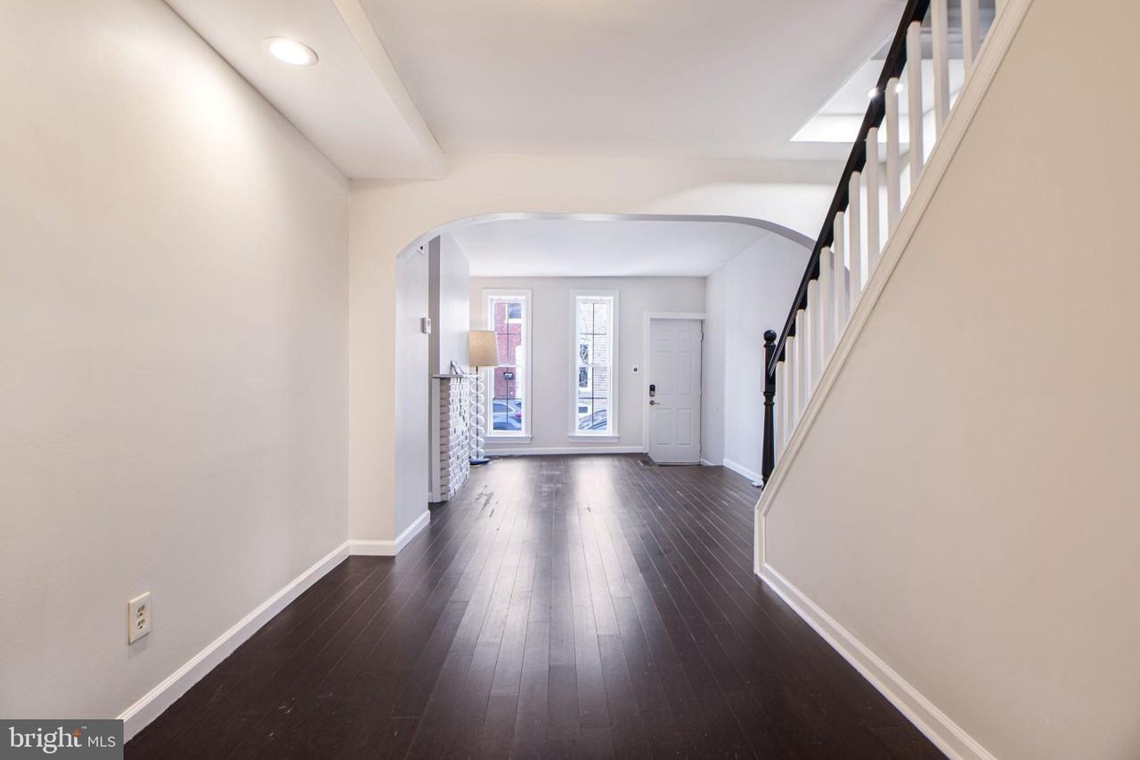 1165 Cleveland St - Photo 6 of 24