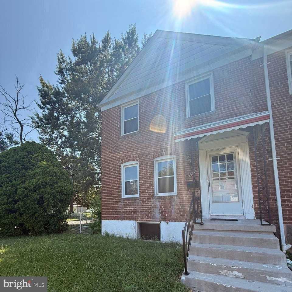2980 Cornwall Rd - Photo 2 of 22