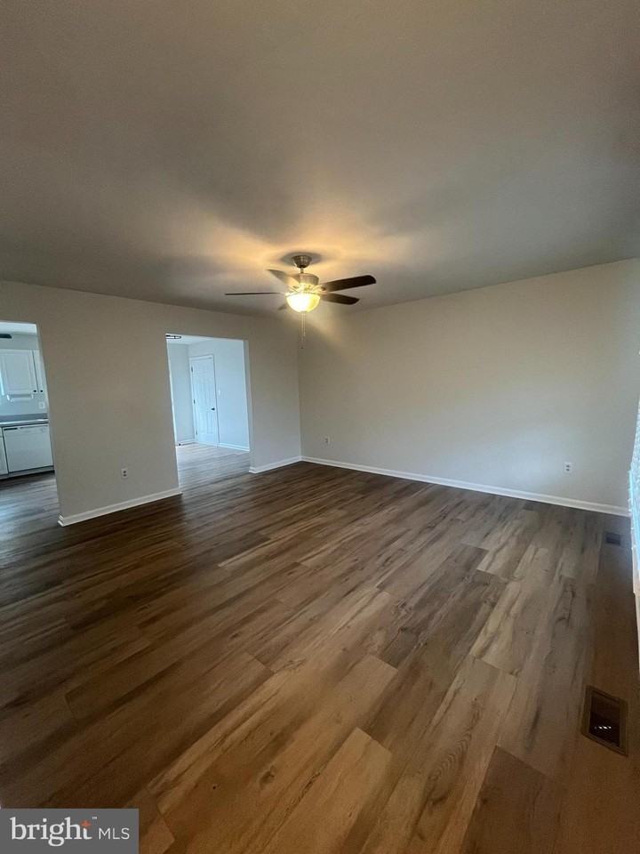 192 Marion Rd - Photo 3 of 19